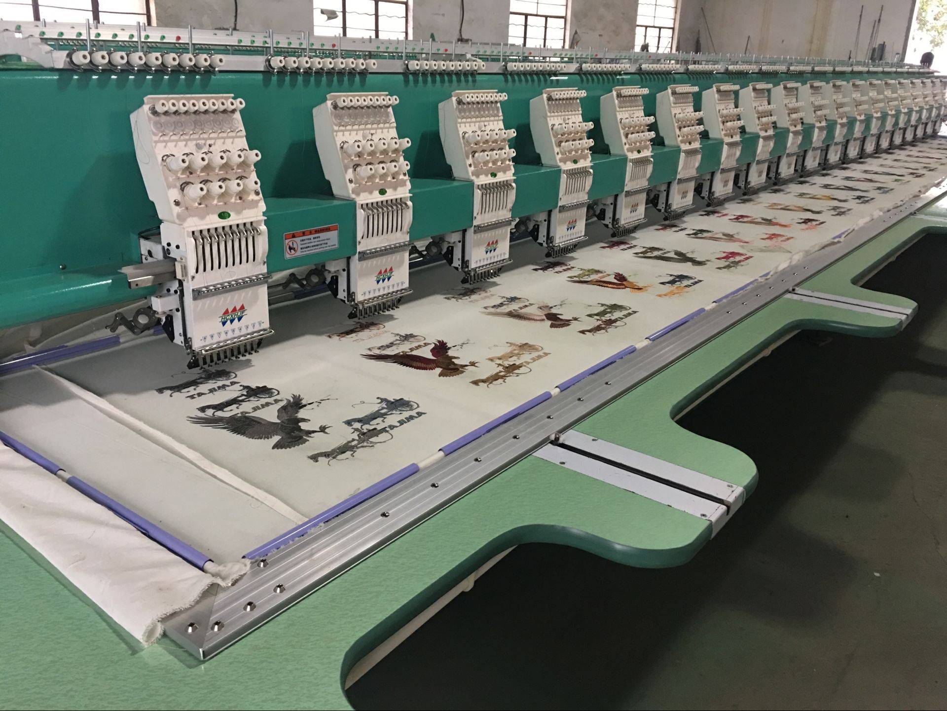 结合了先进的AI算法