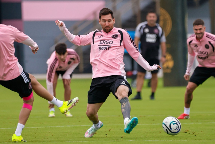 梅西现身美职联训练场备战新赛季