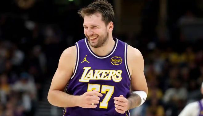 东契奇回归训练 湖人系列赛先拔头筹